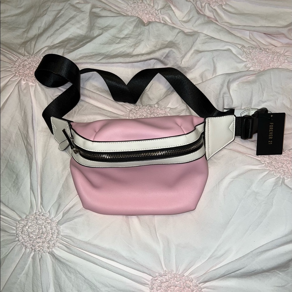 Pink, black, and white Fanny - forever 21 - plus size - new